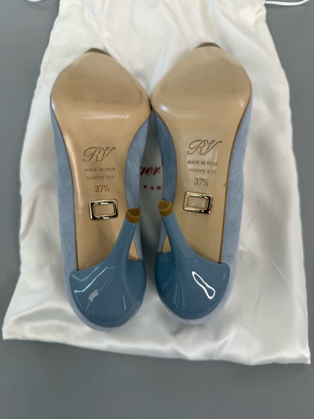 Roger Vivier Light Blue Suede Heels Pumps Size 37.5 Italian Luxury w/ dust bag - Picture 6 of 14